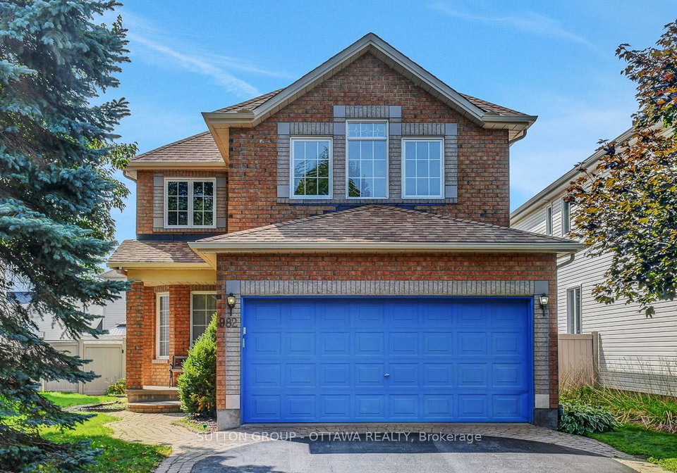 982-como-crescent-ottawa-ontario-x12397044