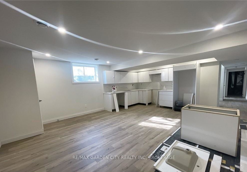 13-valley-road-st-catharines-ontario-x12397510
