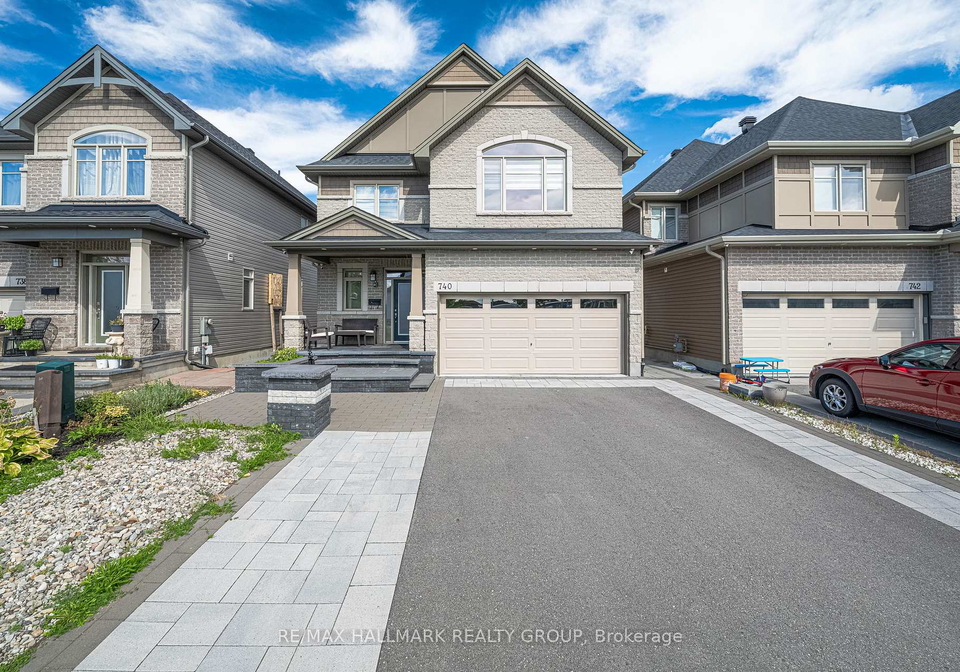 740-fiddlehead-street-ottawa-ontario-x12397511