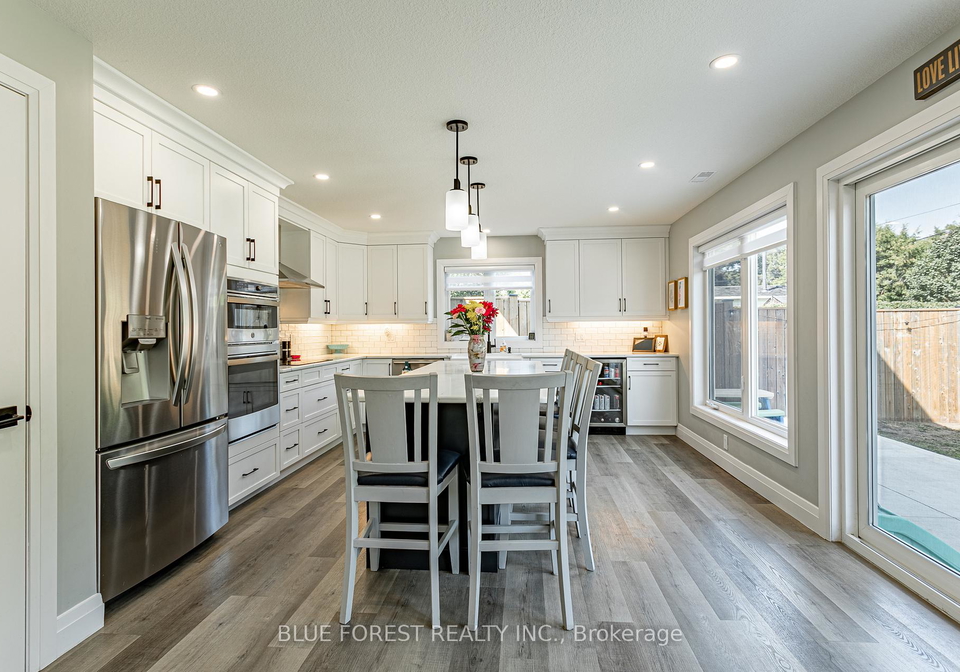 178-patricia-avenue-thames-centre-ontario-x12397588
