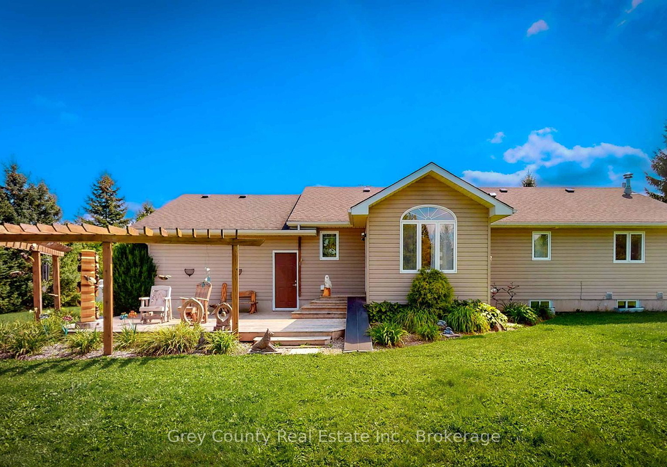 428233-8th-concession-a-concession-grey-highlands-ontario-x12397722