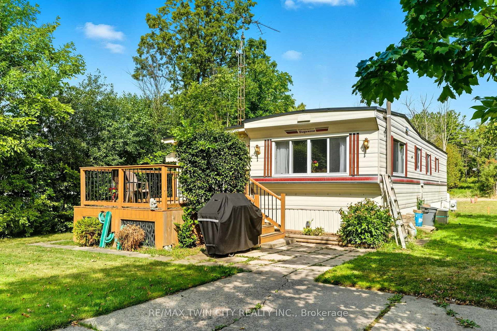 1429-sheffield-road-hamilton-ontario-x12397933