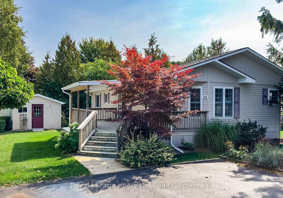42-iroquois-lane-ashfield-colborne-wawanosh-ontario-x12397947