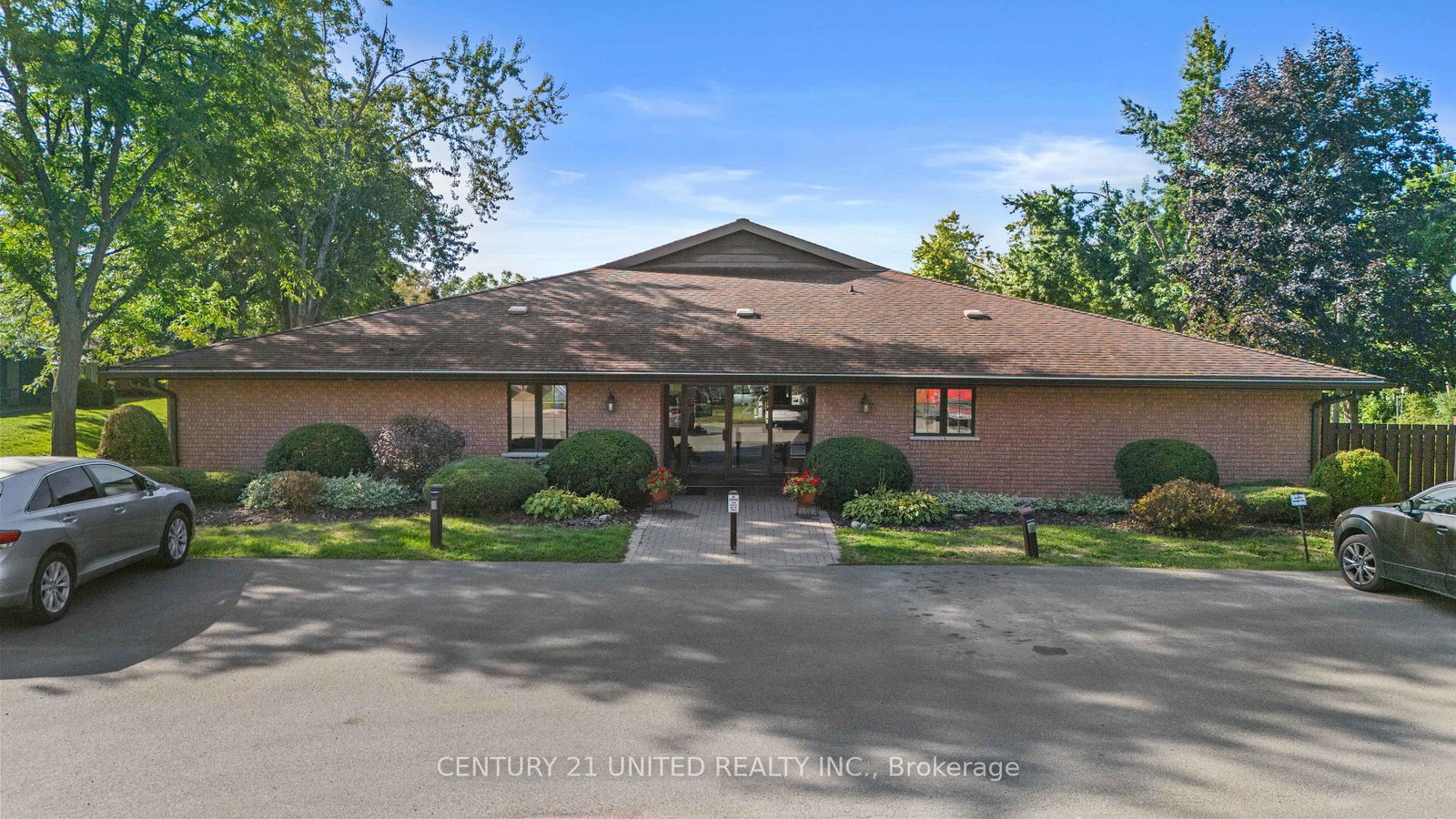 21-paddock-wood-peterborough-ontario-x12397997