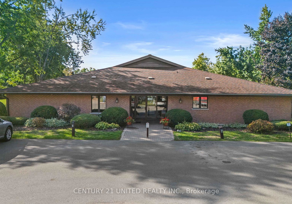 21-paddock-wood-peterborough-ontario-x12397997