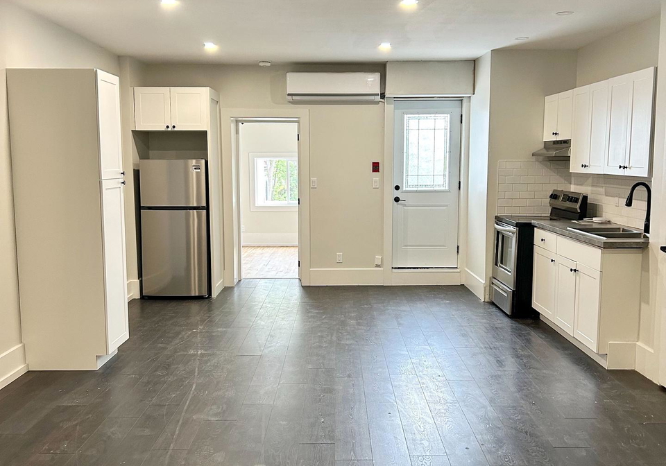 316-front-street-belleville-ontario-x12398284
