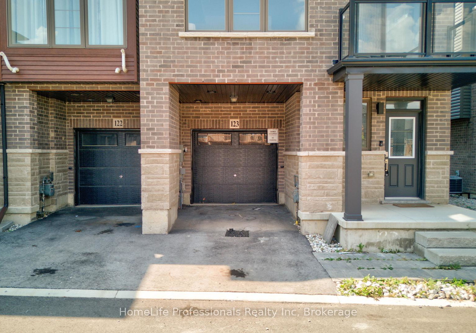 61-soho-street-hamilton-ontario-x12398463