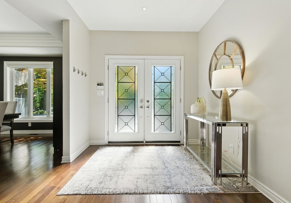 26-parkshore-place-hamilton-ontario-x12398725