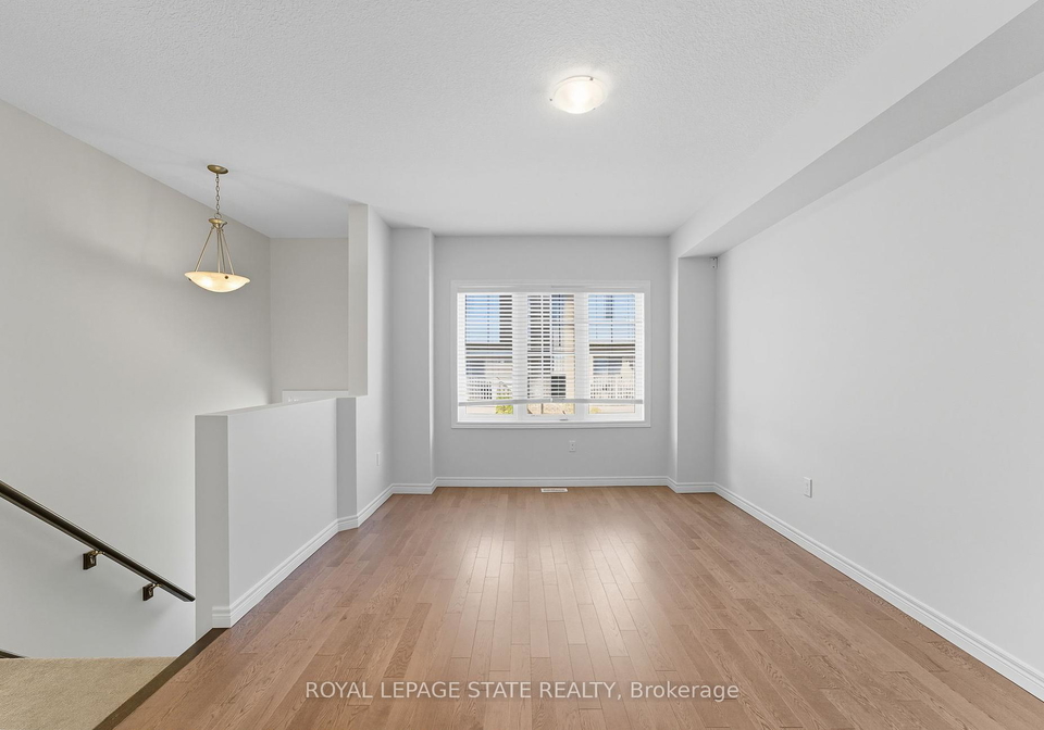 10-marr-lane-hamilton-ontario-x12398829