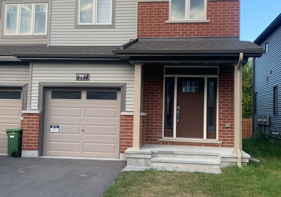 287-elsie-macgill-walk-kanata-ontario-x12398911