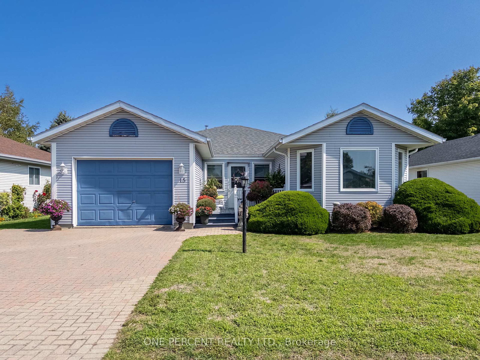 15-monroe-court-prince-edward-county-ontario-x12399079