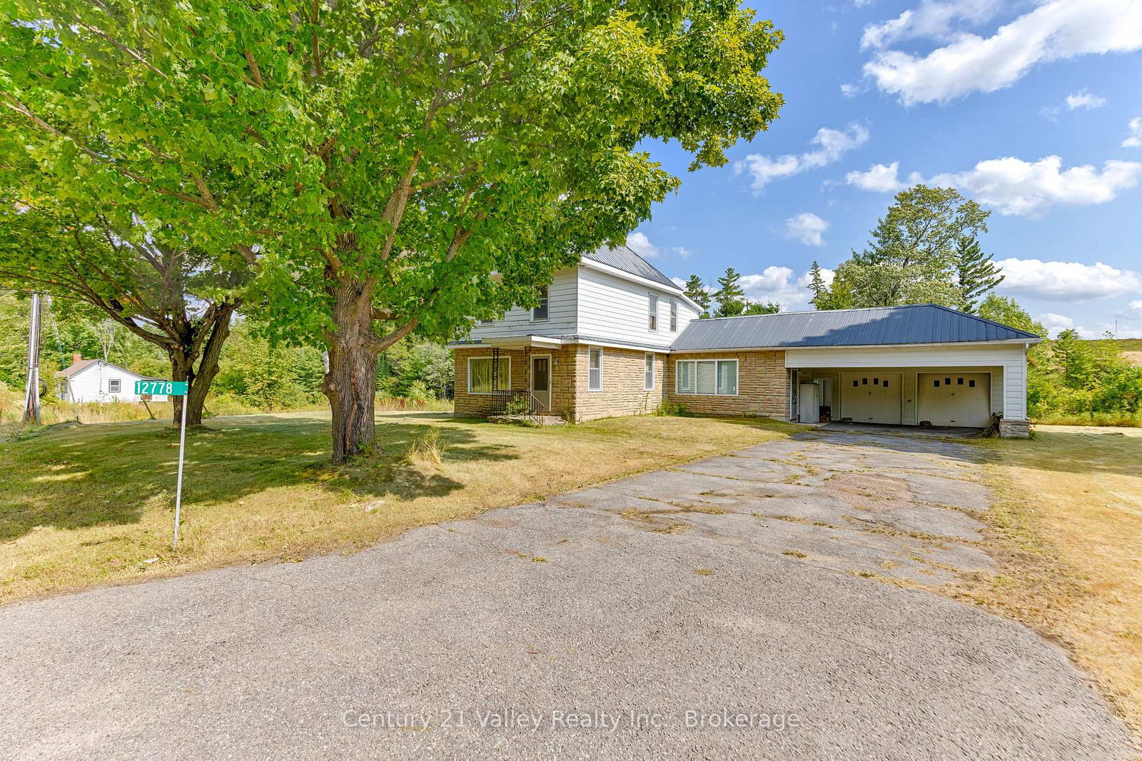 12778-lanark-road-greater-madawaska-ontario-x12399086
