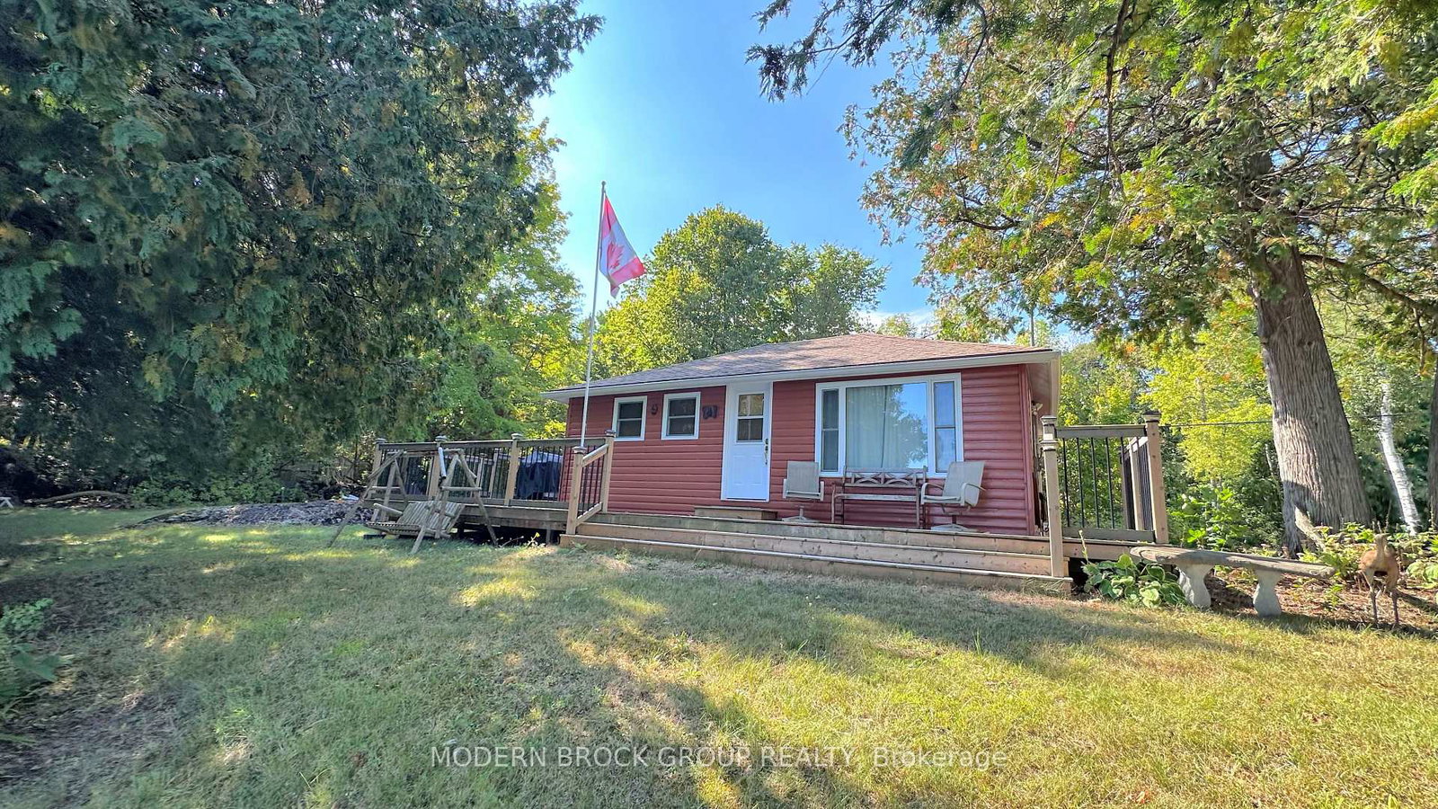 1221-lb12-road-rideau-lakes-ontario-x12399133