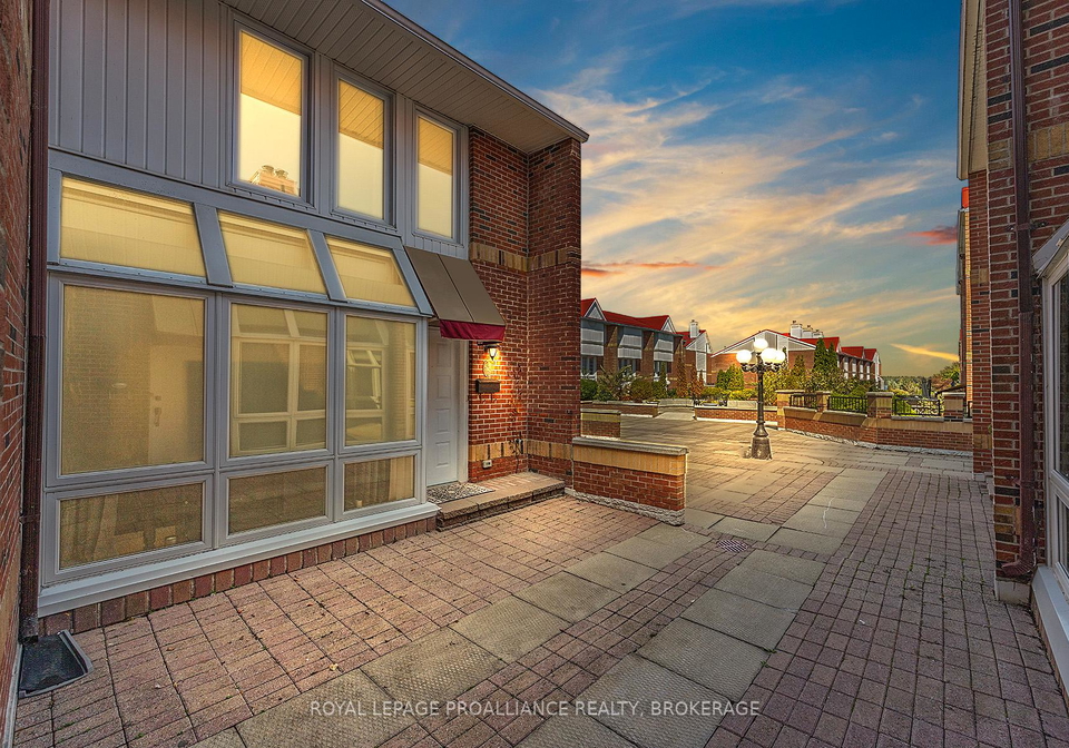 1-place-darmes-kingston-ontario-x12399234