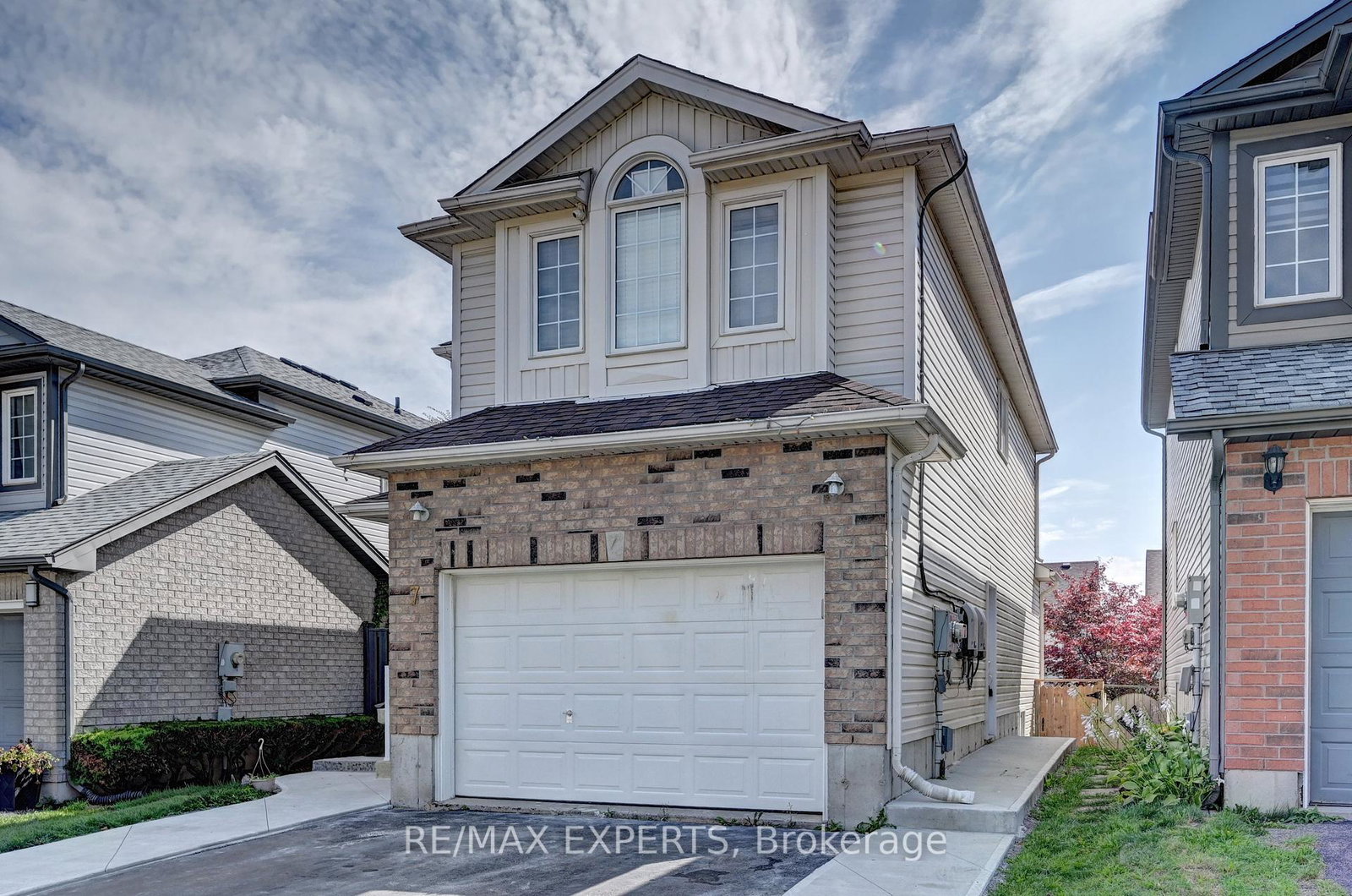 7-henhoeffer-crescent-kitchener-ontario-x12399265