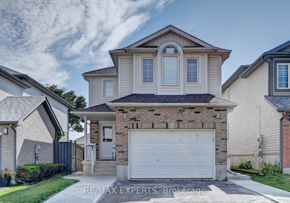 7-henhoeffer-crescent-kitchener-ontario-x12399265