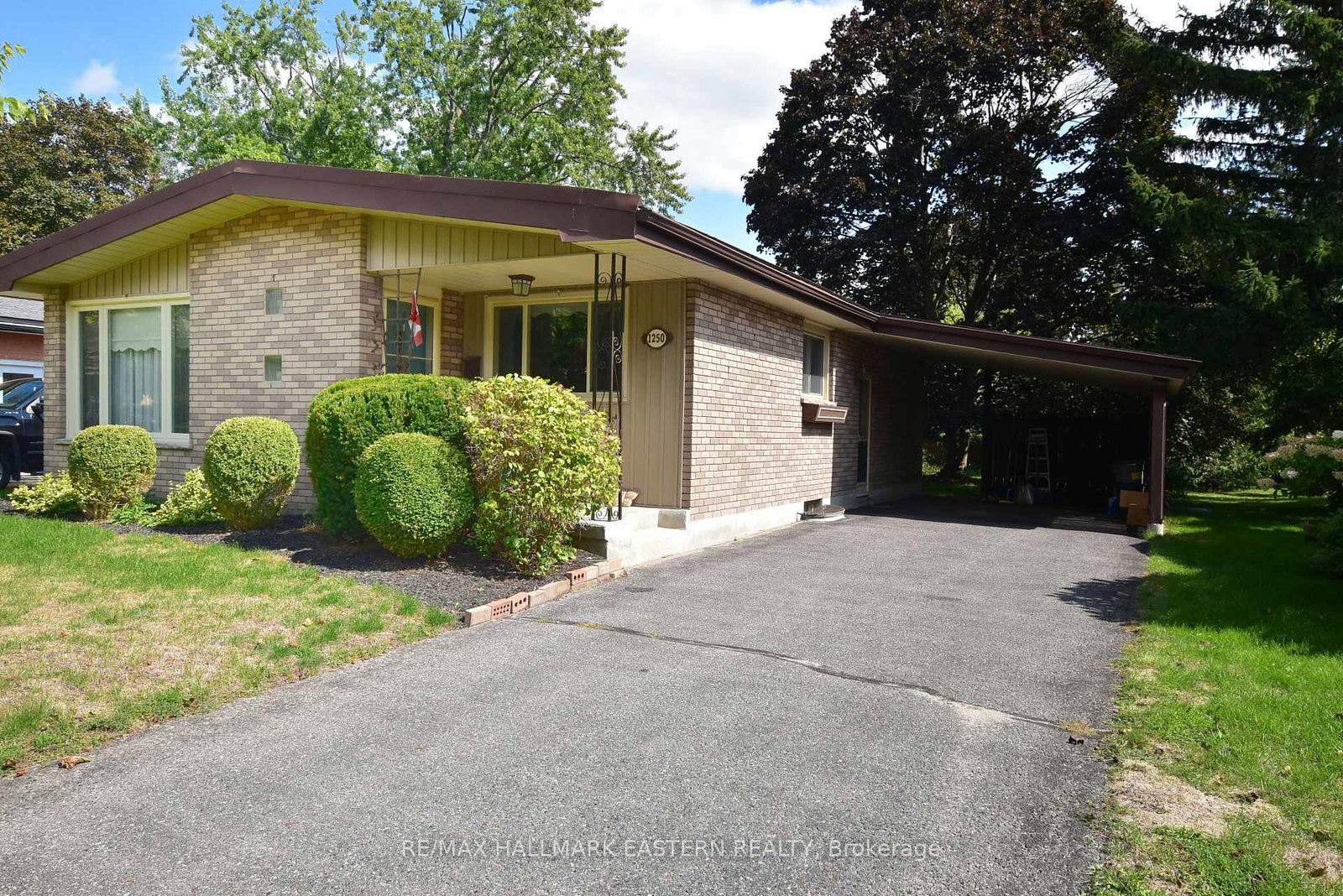 1250-franklin-drive-peterborough-ontario-x12399351