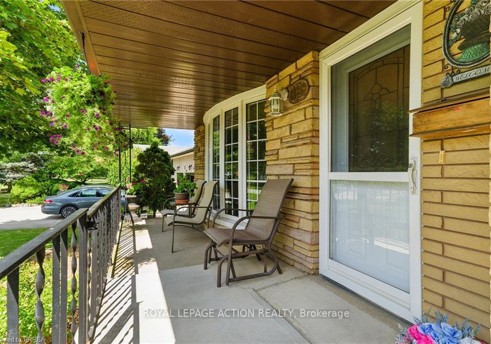18-algonquin-avenue-hamilton-ontario-x12399386
