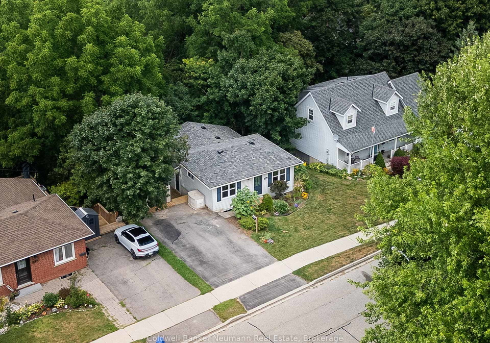 209-wellington-street-centre-wellington-ontario-x12399466