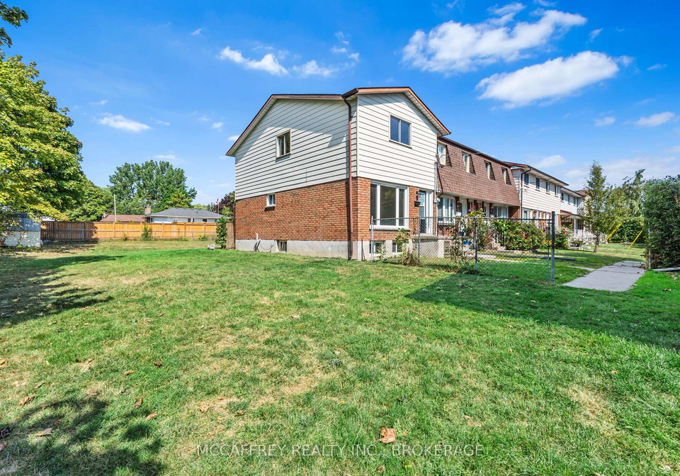26-addington-street-loyalist-ontario-x12399548
