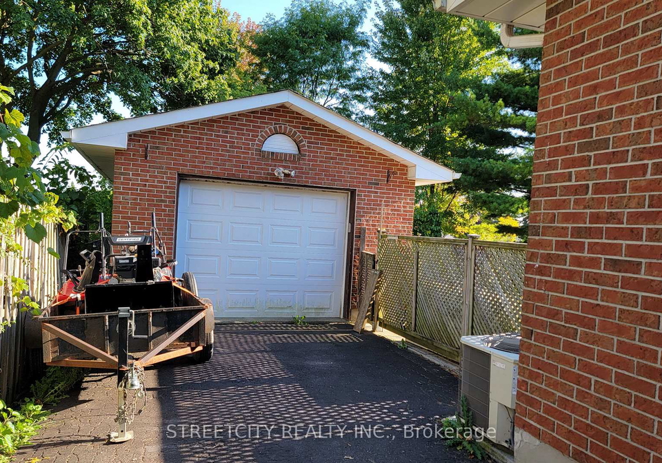 150-garland-lane-london-east-ontario-x12399785