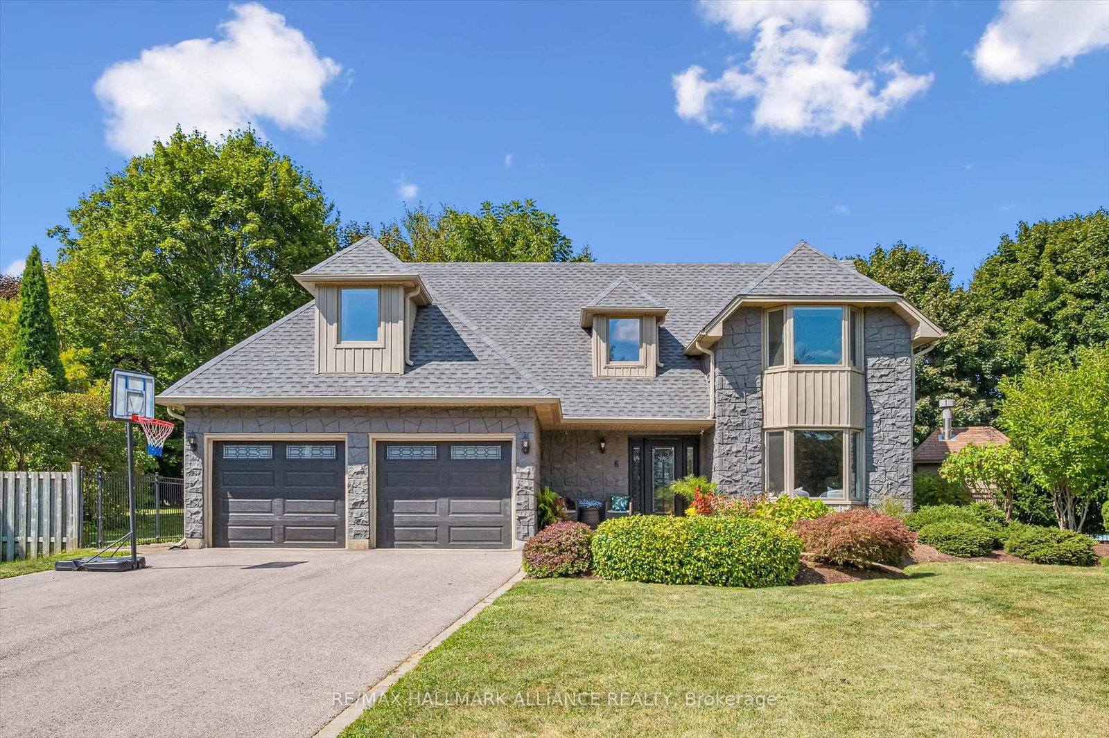 6-coachman-crescent-hamilton-ontario-x12399806