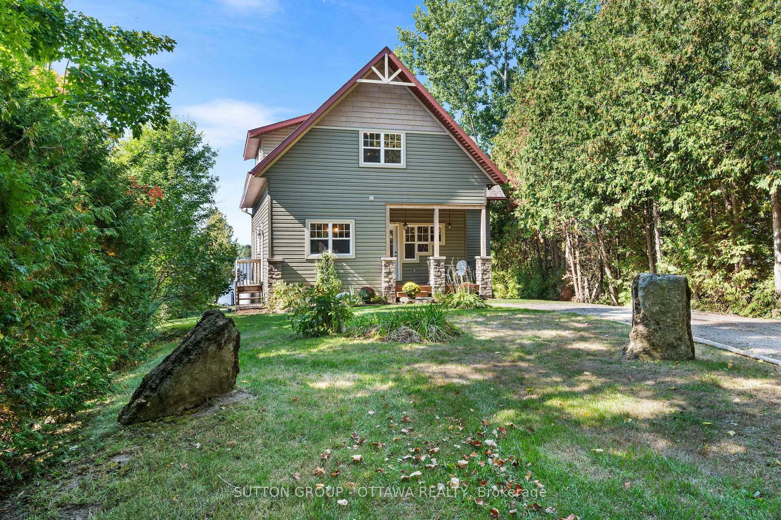 26-b12-road-rideau-lakes-ontario-x12399907