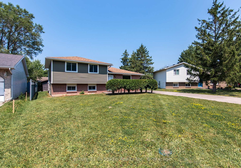 692-johnston-crescent-kincardine-ontario-x12399975