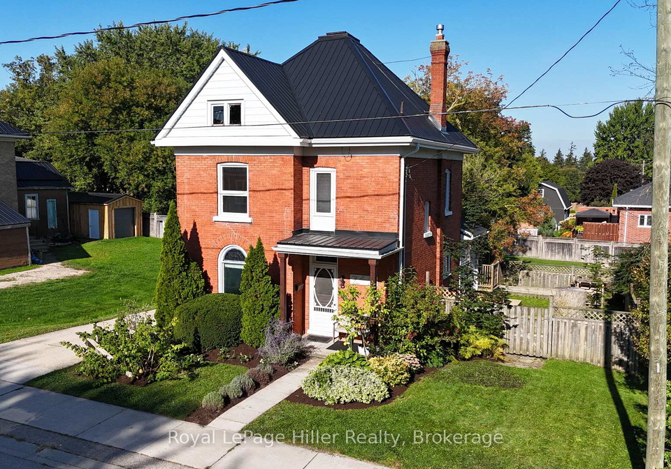 4-temperance-street-perth-east-ontario-x12400112