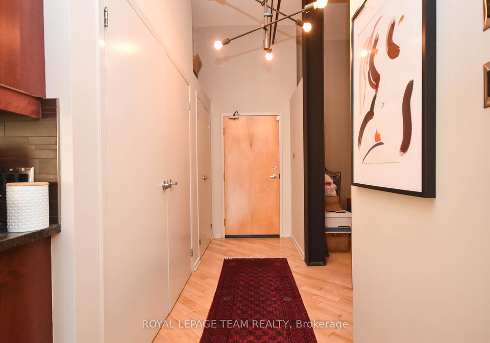 95-beech-street-ottawa-ontario-x12400223