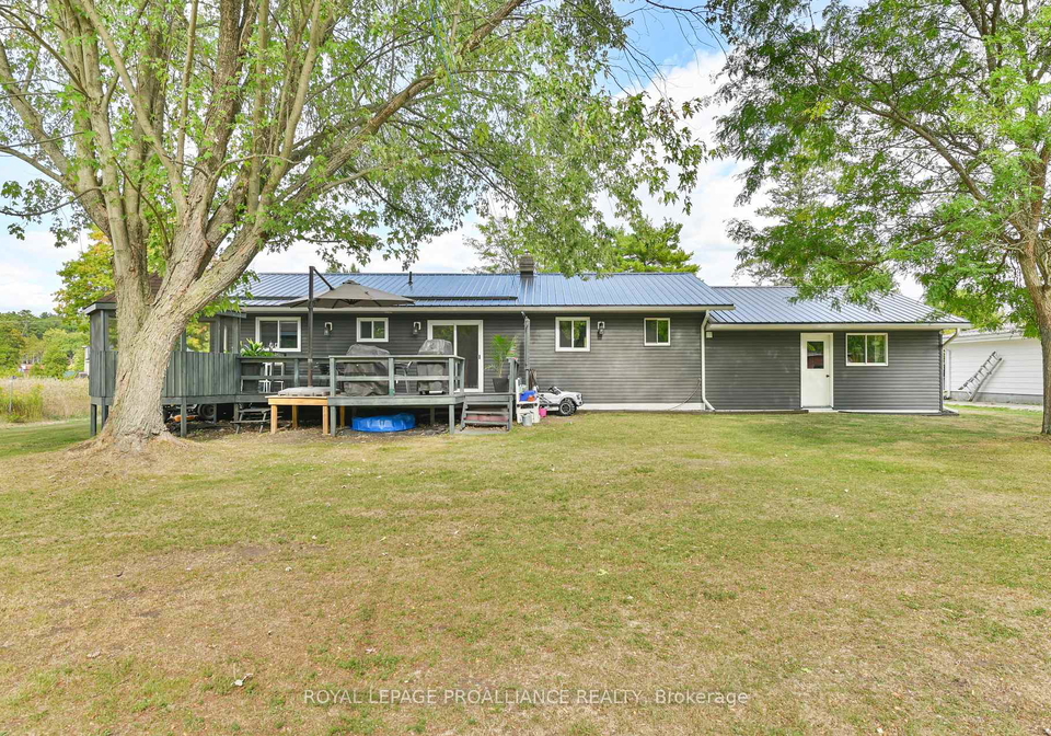 538-metcalf-street-tweed-ontario-x12400252