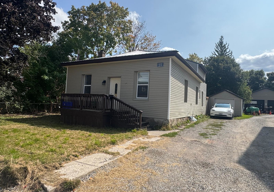 25-glenelg-street-kawartha-lakes-ontario-x12400322