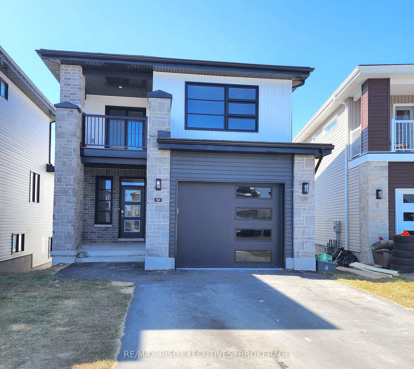 50-erie-court-loyalist-ontario-x12400336
