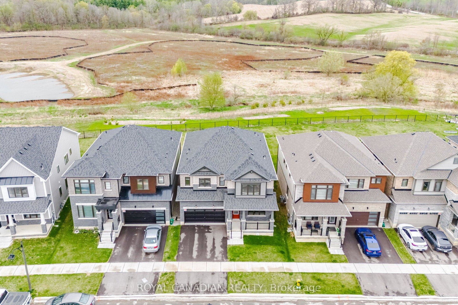 27-bee-crescent-brantford-ontario-x12400418