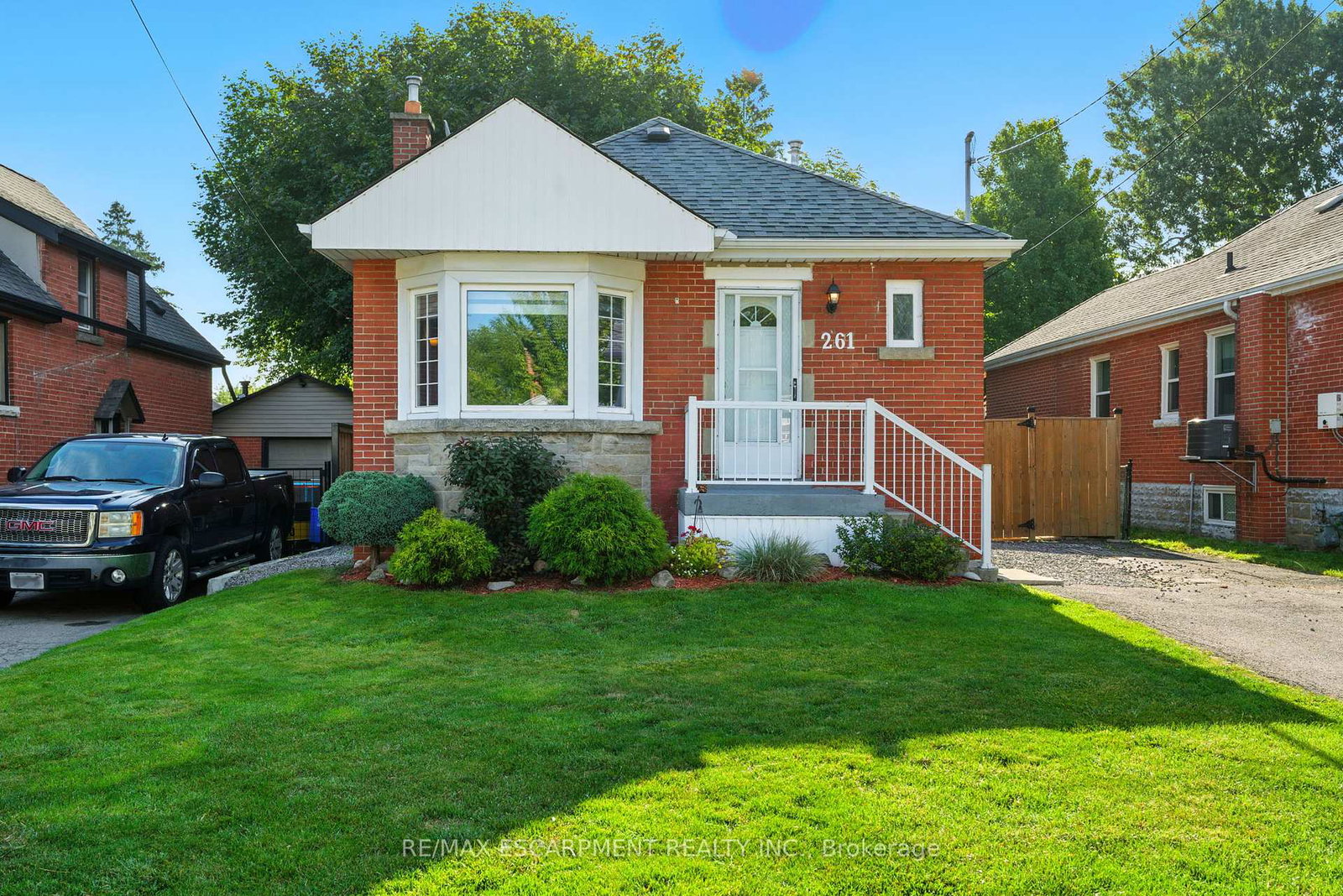 261-east-14th-street-hamilton-ontario-x12400511