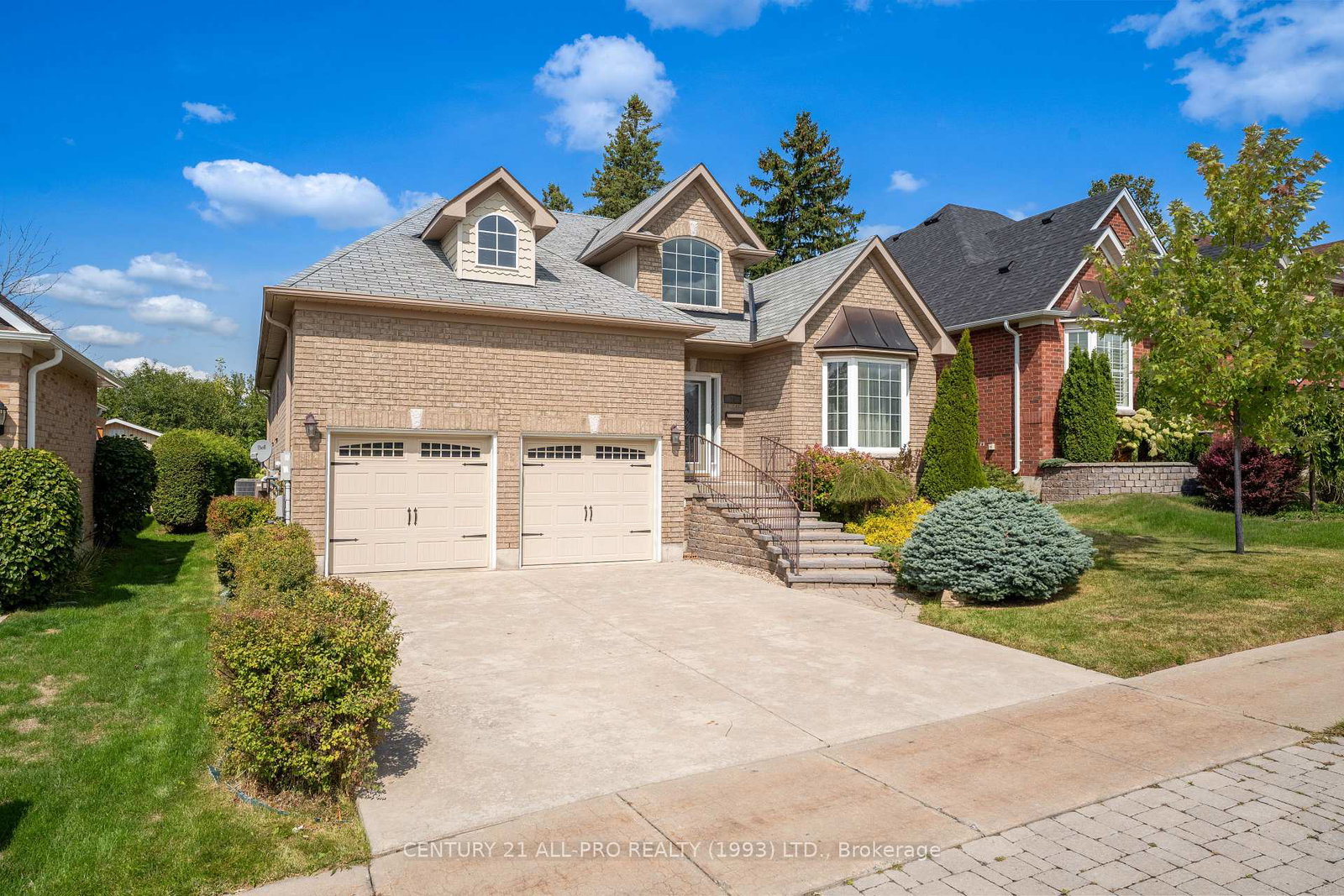 10-ellis-crescent-kawartha-lakes-ontario-x12400532