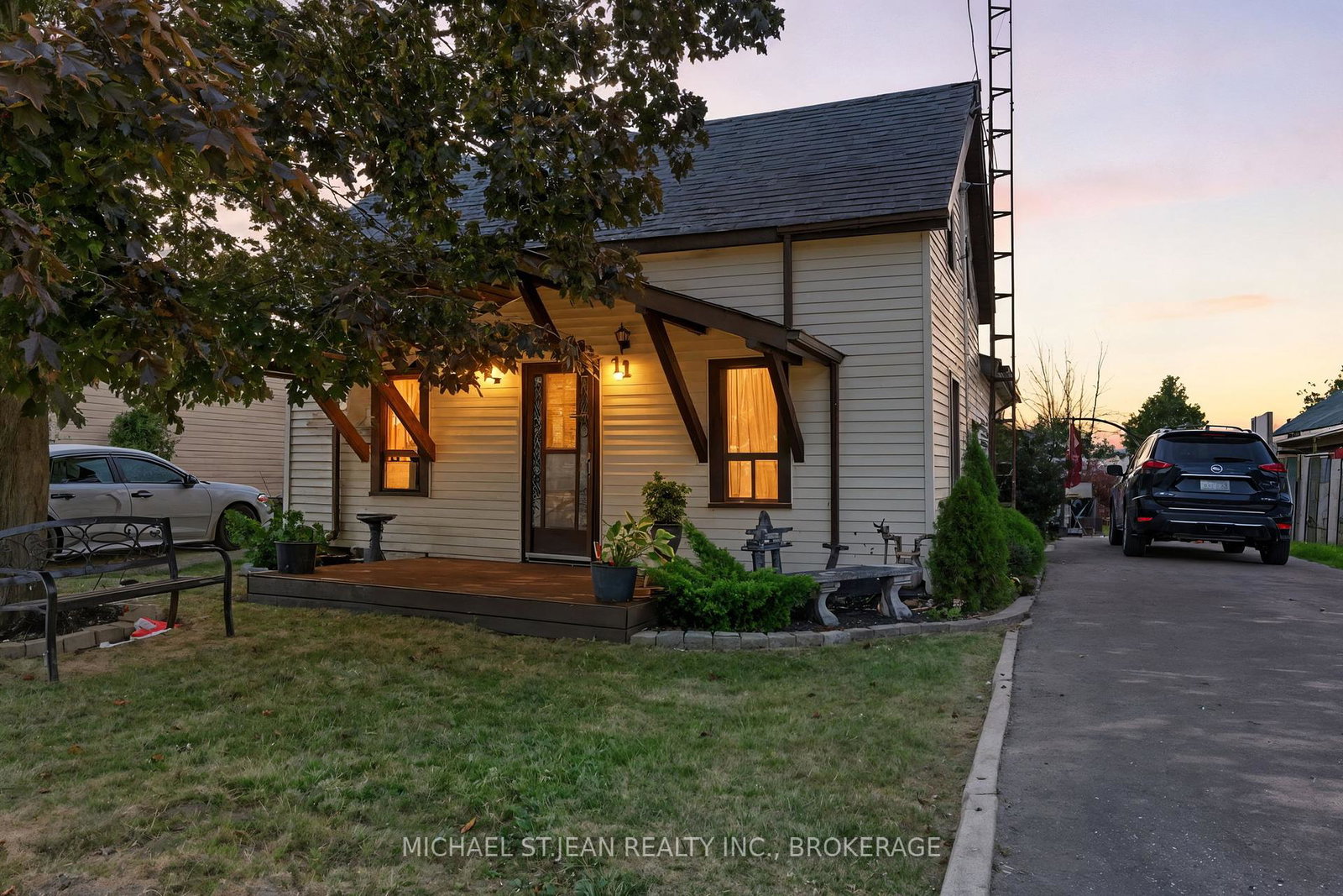11-main-street-e-haldimand-ontario-x12400597