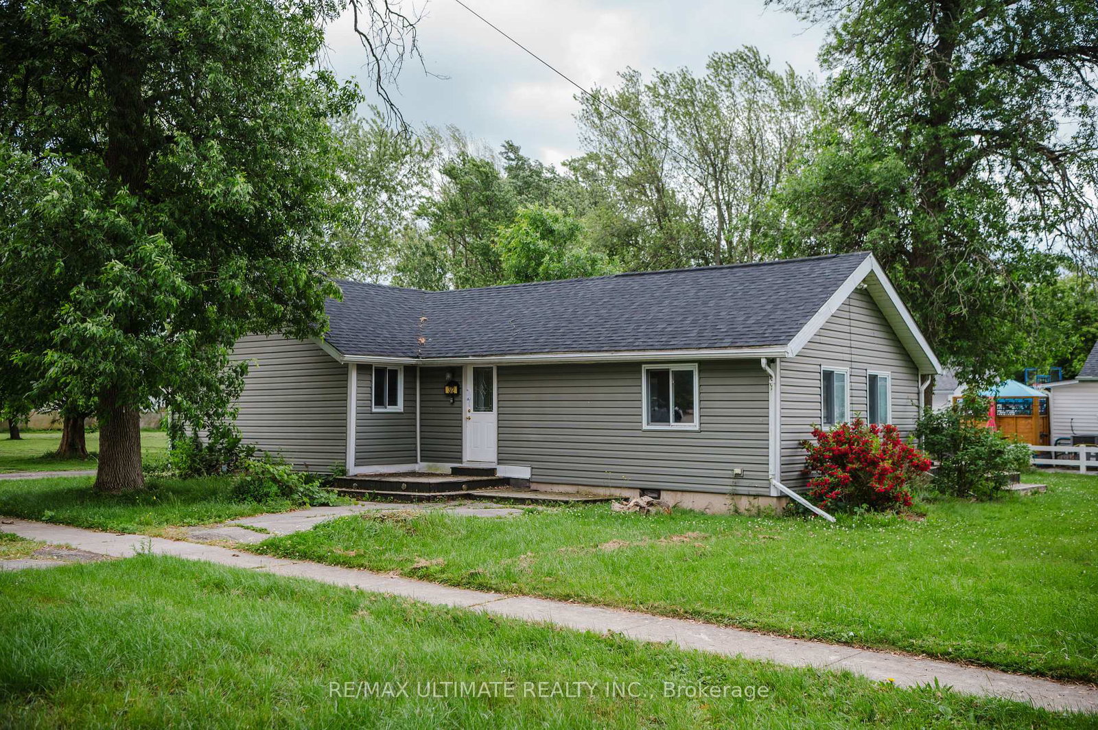 372-helen-street-fort-erie-ontario-x12400607