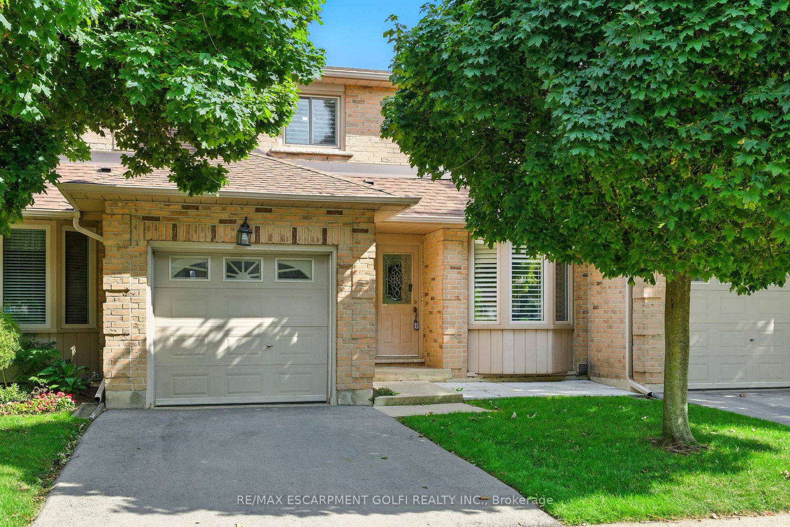 800-upper-paradise-road-hamilton-ontario-x12400648