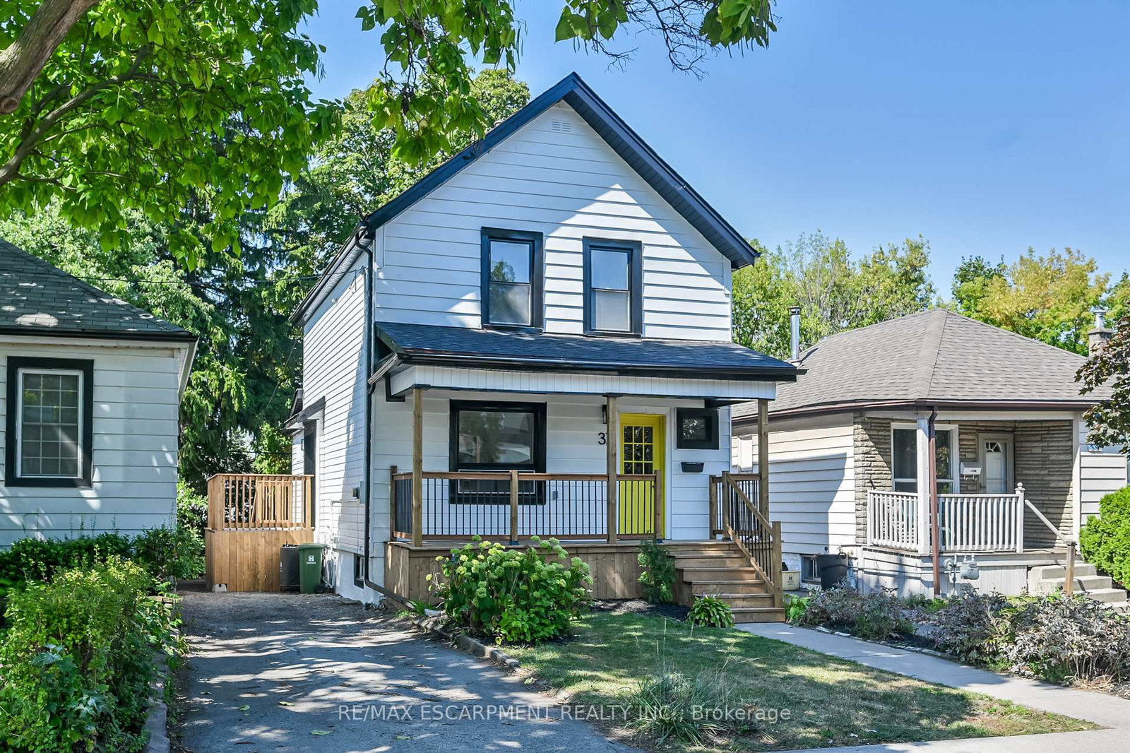 37-wexford-avenue-n-hamilton-ontario-x12400686