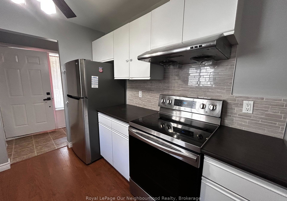 64-fifth-avenue-kitchener-ontario-x12401068