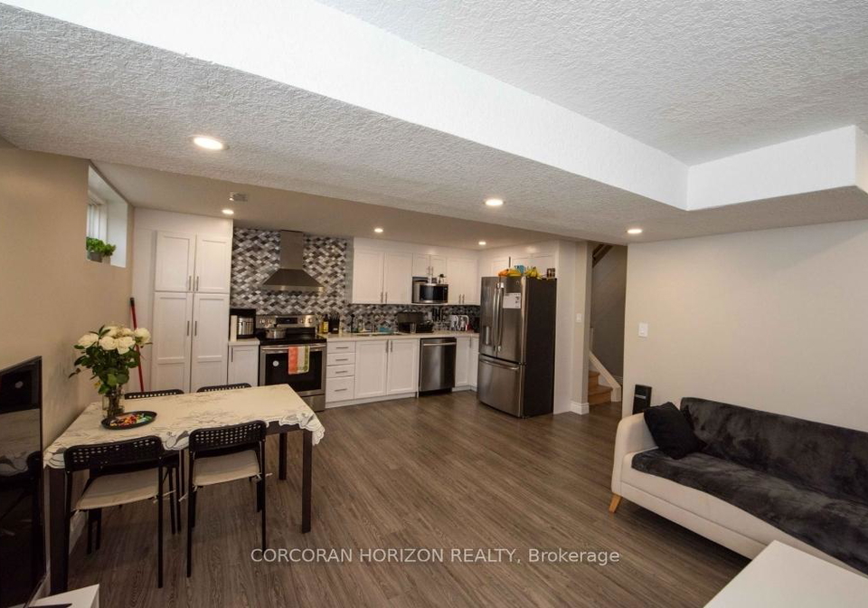 34-peach-blossom-crescent-kitchener-ontario-x12401138