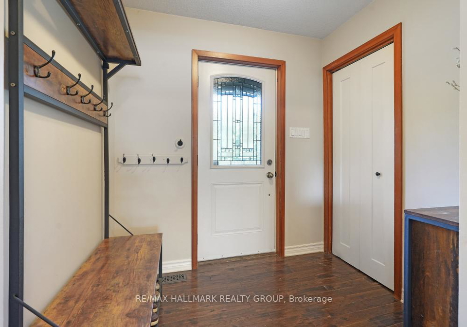 5498-edgewater-drive-ottawa-ontario-x12401161