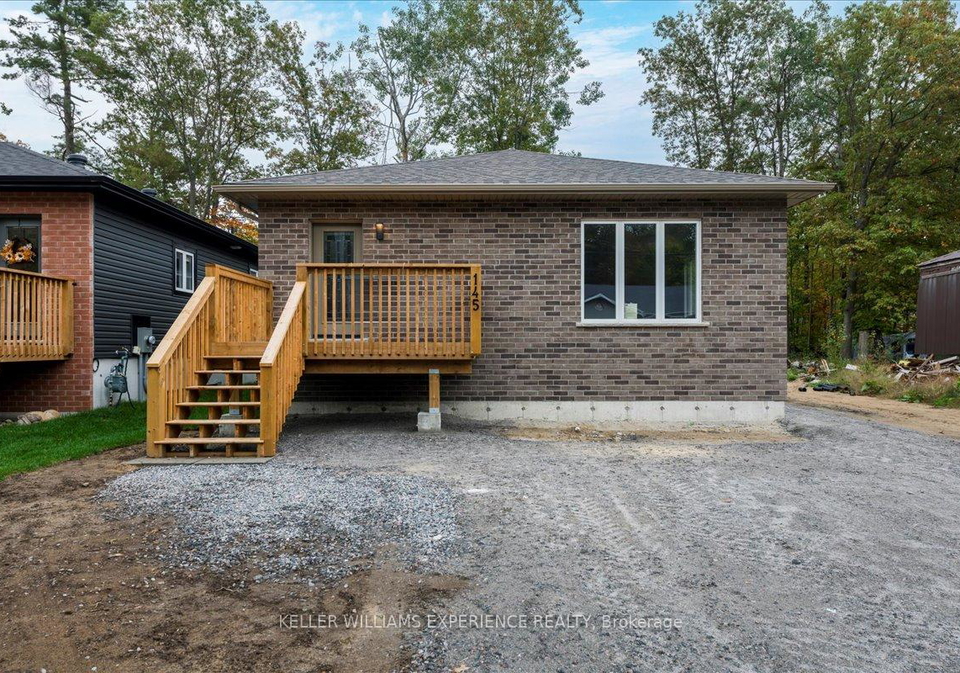 145-pine-street-w-gravenhurst-ontario-x12401478