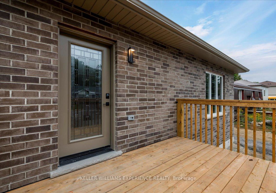 145-pine-street-w-gravenhurst-ontario-x12401478