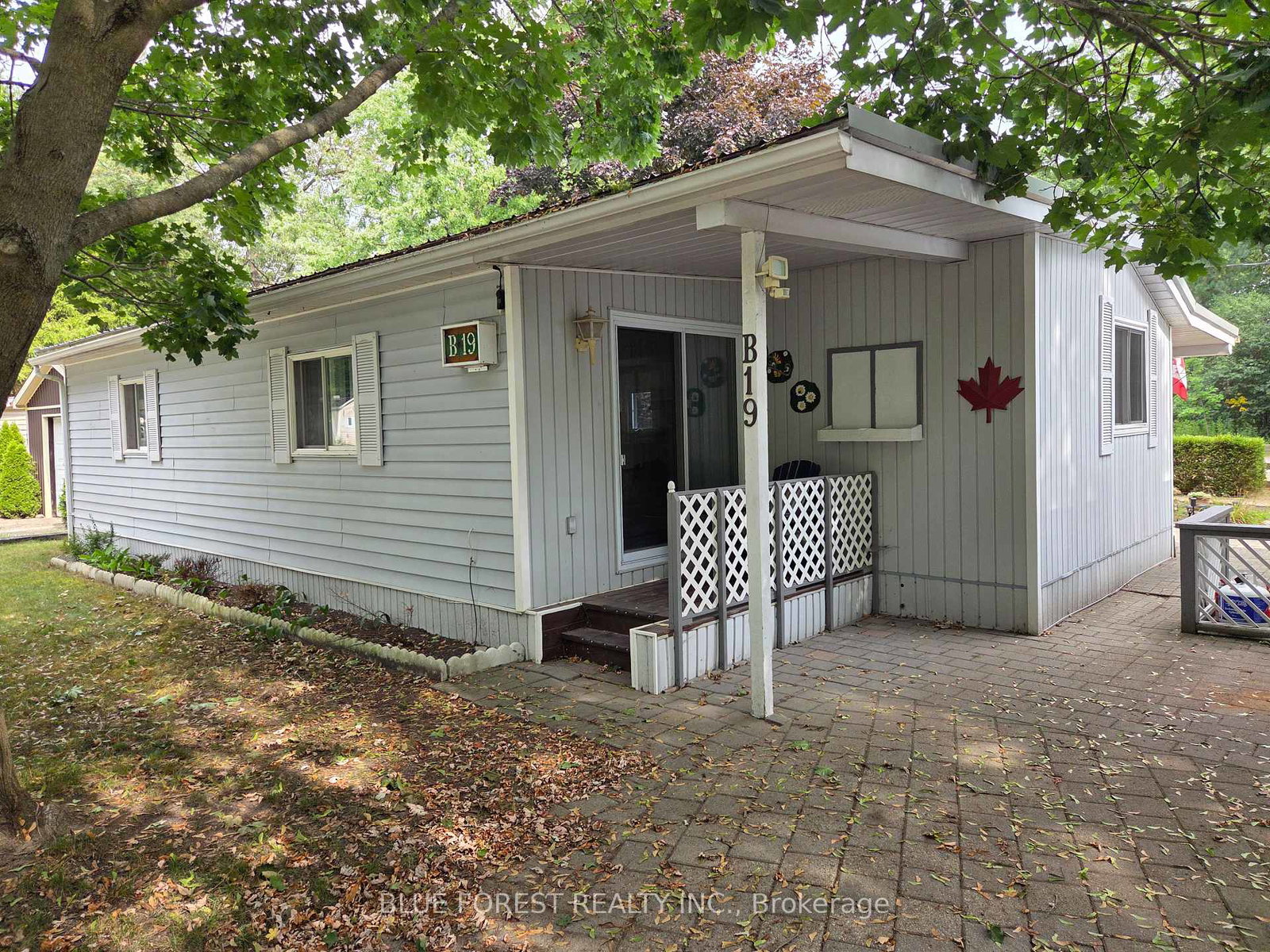 9910-northville-crescent-lambton-shores-ontario-x12401523