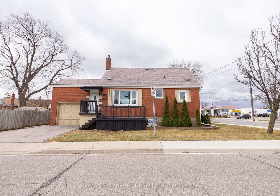 4-sunning-hill-avenue-hamilton-ontario-x12401656