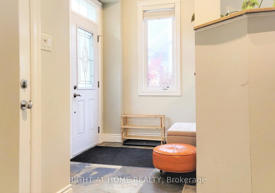 542-aberfoyle-circle-kanata-ontario-x12401758