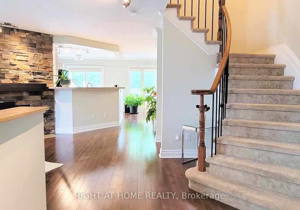 542-aberfoyle-circle-kanata-ontario-x12401758