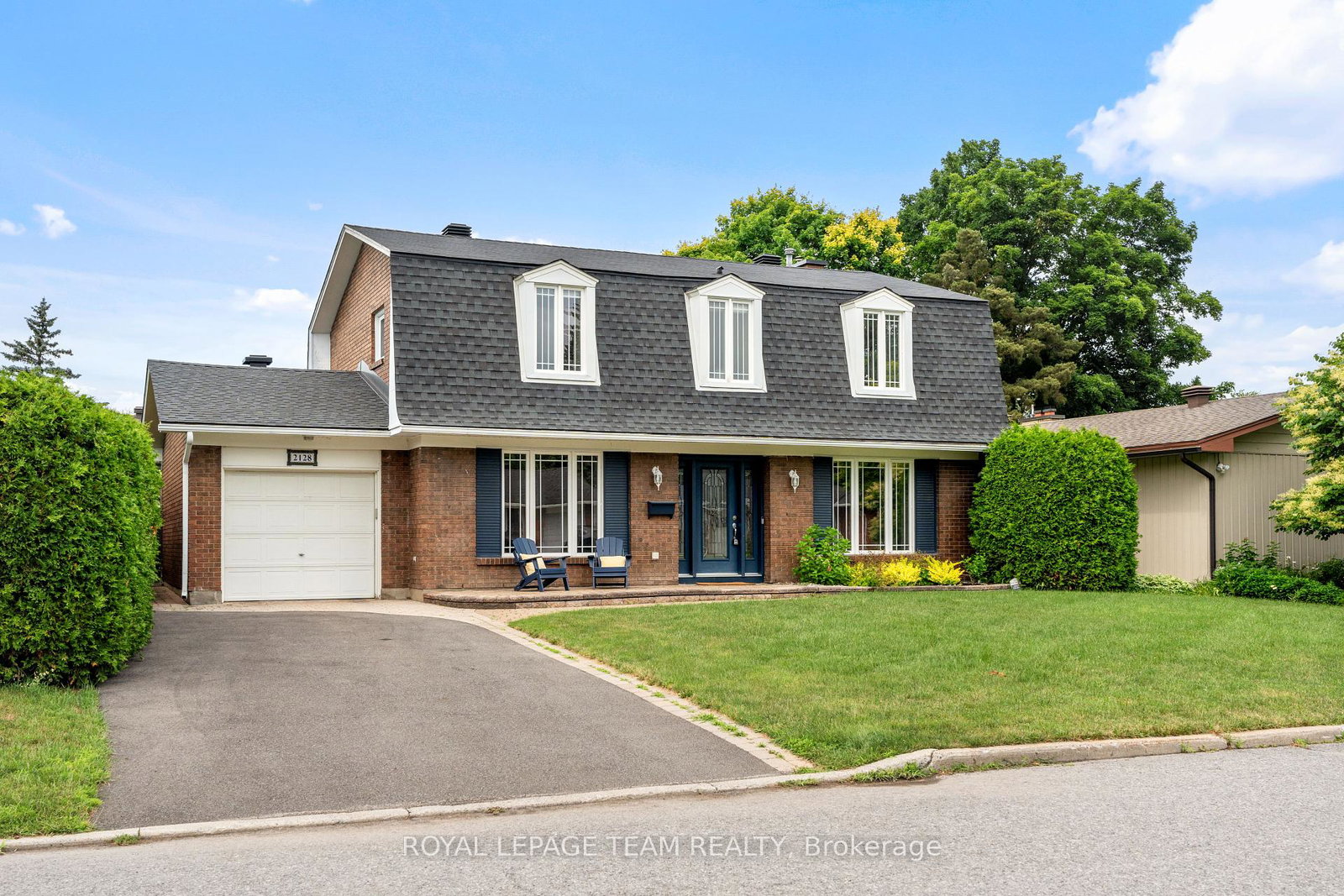 2128-hubbard-crescent-ottawa-ontario-x12401949